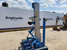 Image of Genie SLA-15 Material Lifts