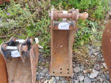 Image of 11" Digger Bucket 140mm Ears 250mm Centres 45mm Pins