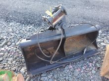 Image of Hydraulic Tilt Bucket 1500mm Wide | 45mm  Pins | 200mm Ears | 300mm Centres