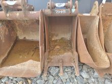 Image of 24" Bucket 40mm Pins 265mm Centres