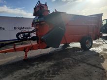 Image of Kuhn 5570 Trailed Bale Shredder
