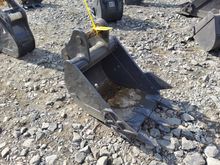 Image of Bucket 19in Wide, 45mm Pins, 145mm Ears, 240mm Centres