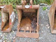 Image of 5T Takeuchi Bucket 2'