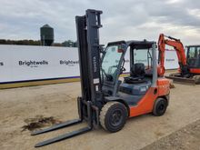 Image of Toyota 02-FGJF35 Gas Forklift
