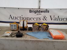 Image of Quantity Of 2x Floodlights