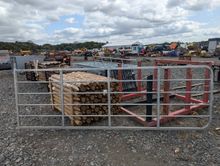 Image of 1x 12' Rounded Farmyard Gate
