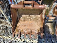 Image of 36" Bucket 50mm Pins 295mm Centres