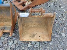 Image of 2' Bucket 35mm Pins 140mm Ears 185mm Centres