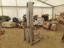 Image of Sumner 2124 Material Lift