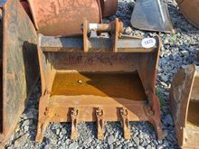 Image of Rhinox 2ft Excavator Bucket 155mm Ears 230mm Centres 45mm Pins