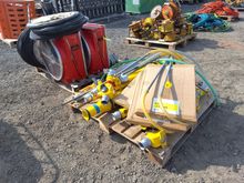 Image of 2x Foam Fans, Foam Pourer, Quantity Of Foam Monitors,