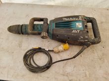 Image of Makita HM1214C SDS AVT Demolition Hammer