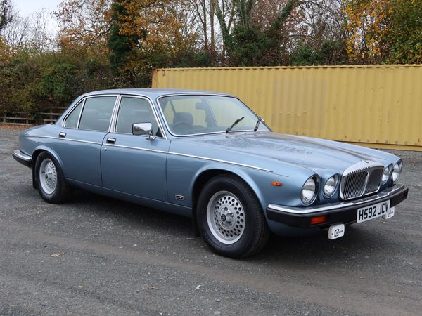 1991 Daimler Double Six Serie...