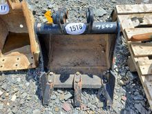 Image of 18" Bucket 30mm Pins 125mm Centres
