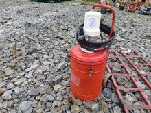 Image of Truecraft Pneumatic Bulk Greasing Unit