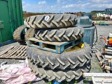 Image of Set of Row Crop Wheels Removed From John Deere 6420