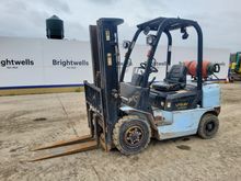 Image of Nissan UT25P Gas Forklift