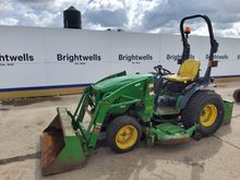 Image of John Deere 2720 HST 4wd Compact Tractor