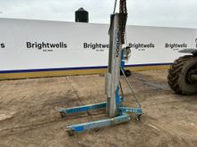 Image of Genie SLA-10 Material Lift