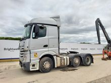Image of MERCEDES-BENZ Actros 2548 6x2 Mid Lift Tractor Unit