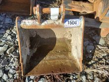 Image of 45cm Bucket - 30mm Pins, 120mm Ears, 120mm Centres