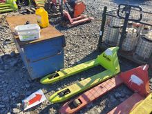 Image of Lifta Pramac Pallet Truck 2500kg Capacity