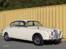 Image of 1968 Daimler V8 250 MOD