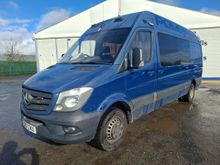 Image of MERCEDES-BENZ SPRINTER 519 CDI Van With Side Windows