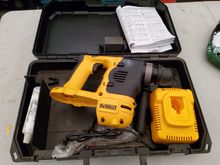 Image of Dewalt DC213 Cordless Rotary Hammer Drill