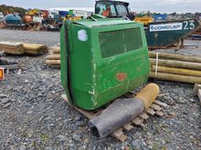 Image of John Deere Clamshell Collector
