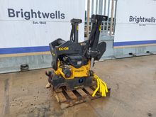 Image of Engcon EC226-QSM0-QS70-DC2 Tiltrotator Hitch